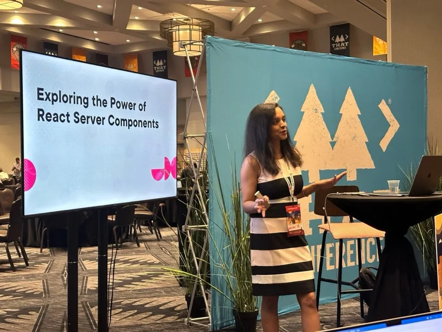 Adhithi Ravichandran speaking at THAT Conference on React Server Components